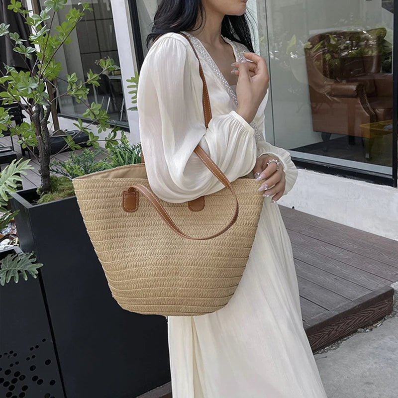 Women's Straw Basket Clutch Bag